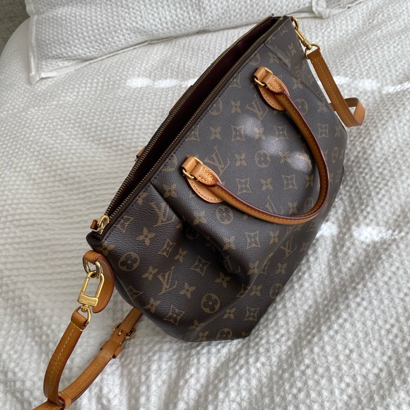 Louis Vuitton TURENNE MM Monograph Bag - Picture 7 of 15